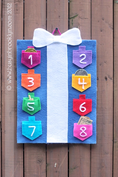 Chanukah Wall Hanging Craft – Busy in Brooklyn