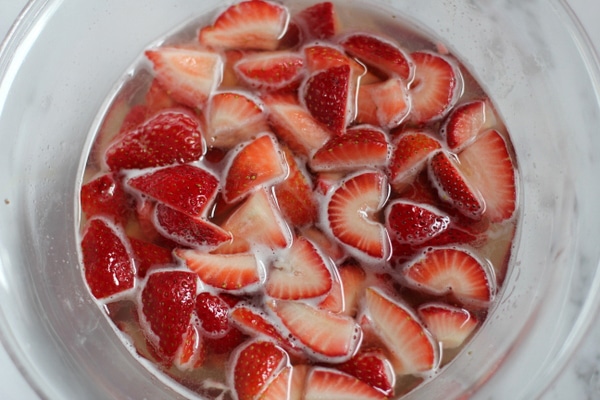 https://busyinbrooklyn.com/wp-content/uploads/2014/05/strawberries-macerating.jpg