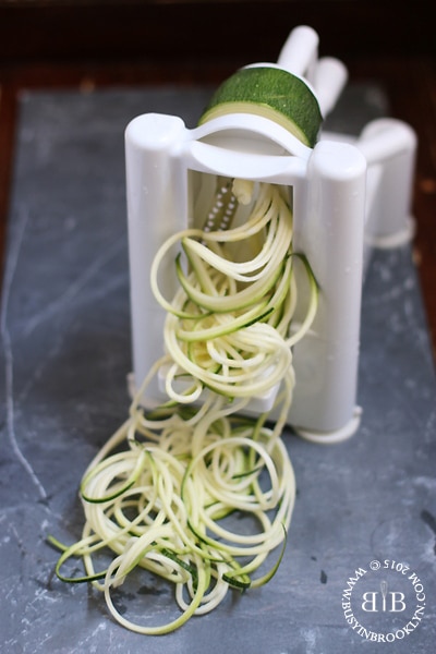 The Original Zoodle Slicer -Vegetable Spiral Slicer w BONUS Peeler