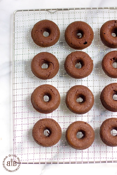 Recipe : Fresh Apple Donuts | The Cake Blog