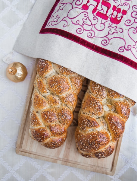 Simple Sweet Challah Bread